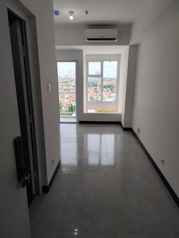 MURAH Dijual Apartemen Westown View Tipe Studio - Baru Gress Bonus Kitchen Set, Ac , Water Heater - Tower La Chifa- Lantai 32 Dekat Royal Residence , Pakuwon Mall