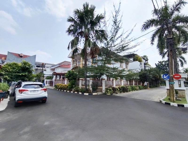 Dijual Rumah Villa Galaxy, Jl Gardenia, Bekasi