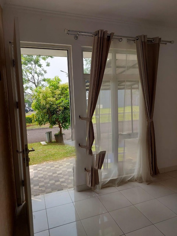 Rumah di BSD City, dengan Kt 3 KM 2 Sertifikat SHM