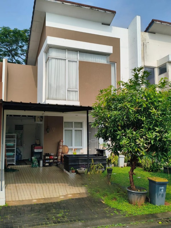 Rumah di BSD City, dengan Kt 3 KM 2 Sertifikat SHM