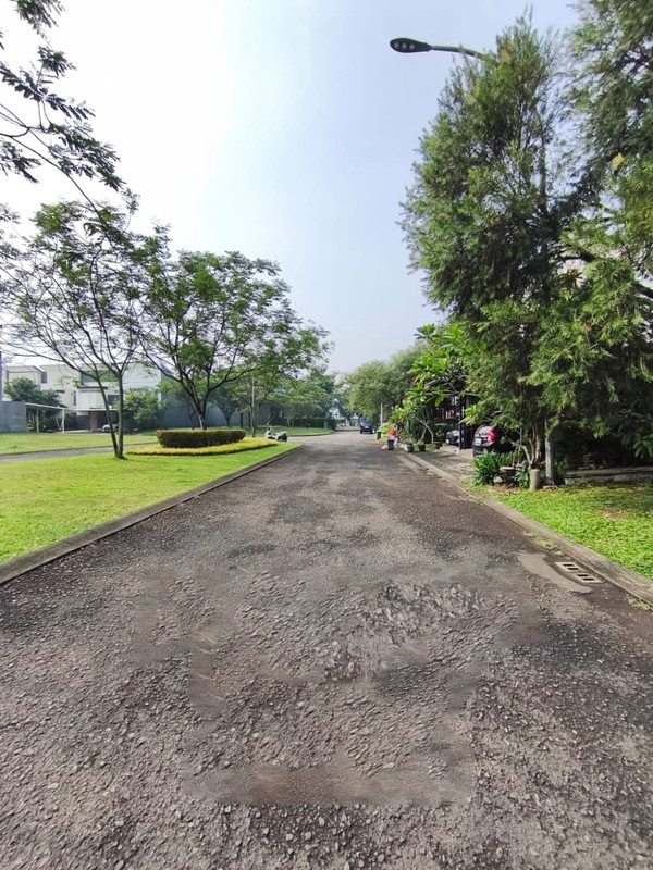 Rumah di BSD City, dengan Kt 3 KM 2 Sertifikat SHM