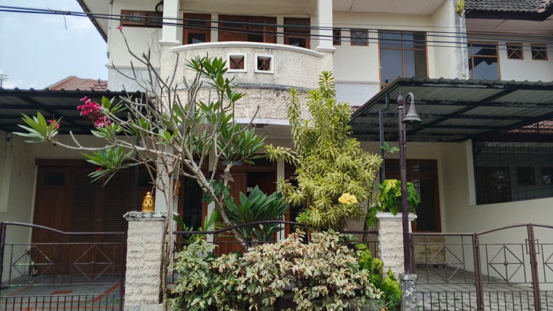 Rumah Dalam Perum Lokasi Dekat Jalan Kaliurang Km 7, Condongcatur, Depok, Sleman