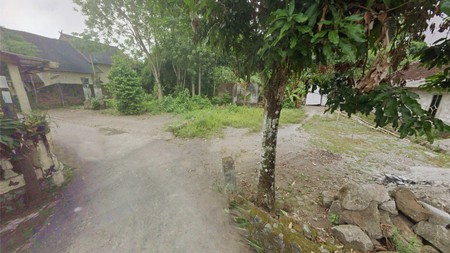 Tanah Pekarangan 844 Meter persegi Cocok Untuk Penginapan Lokasi Dekat SCH Sleman