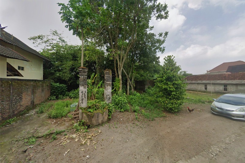 Tanah Pekarangan 844 Meter persegi Cocok Untuk Penginapan Lokasi Dekat SCH Sleman