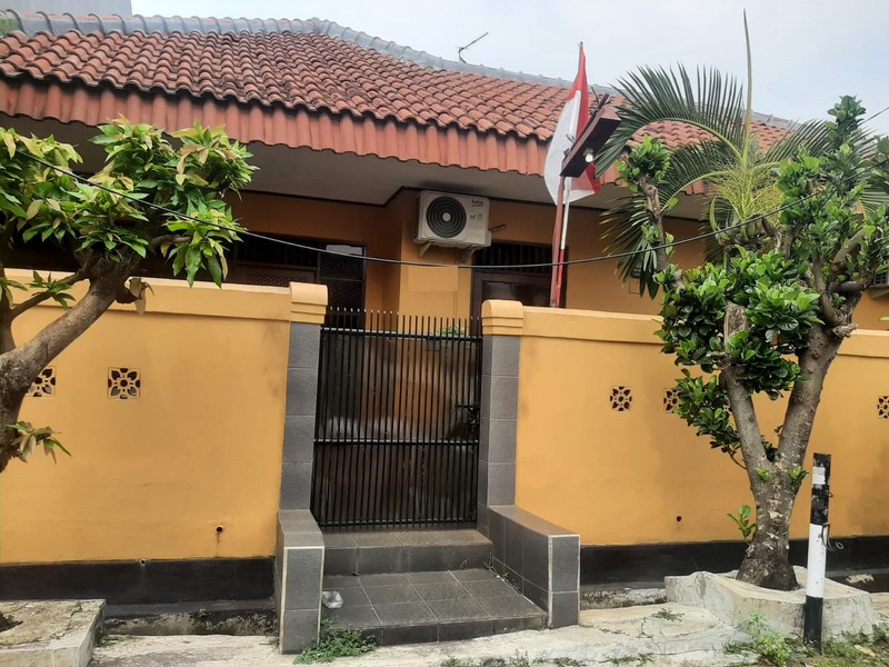 Rumah luas 2 lantai posisi di Hook di Cipadu