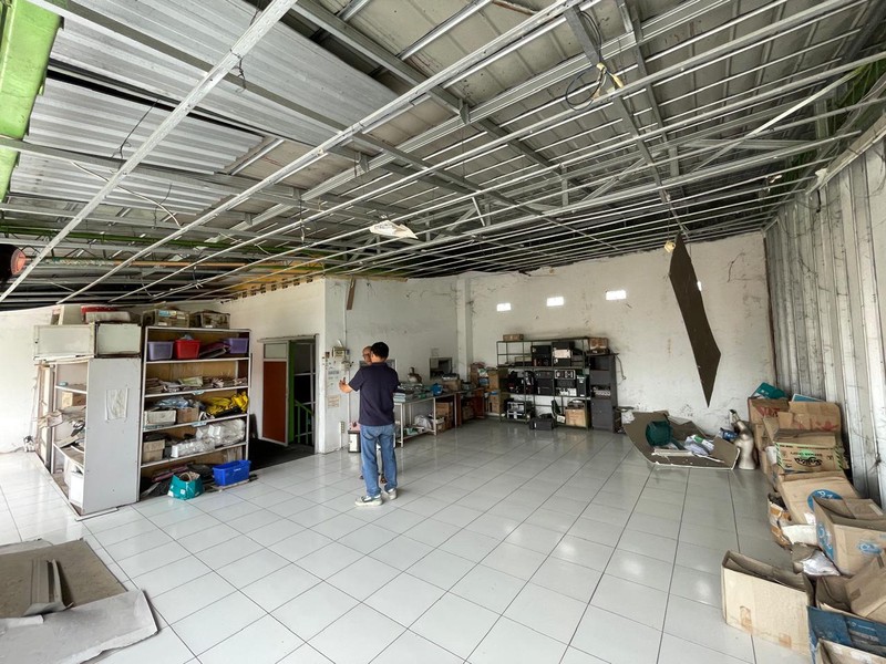 Disewakan Ruang Usaha Lokasi Strategis Jalan Kaliurang KM 5, Caturtunggal, Depok, Sleman