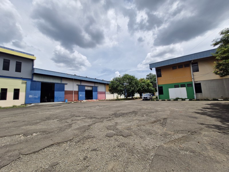 4.5 Hektar Lahan dan Pabrik di Pasir Angin Cileungsi