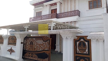 Dijual rumah mewah