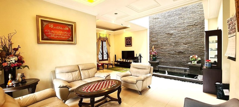 DIJUAL RUMAH MEWAH SIAP HUNI - REMPOA, JAKARTA SELATAN
