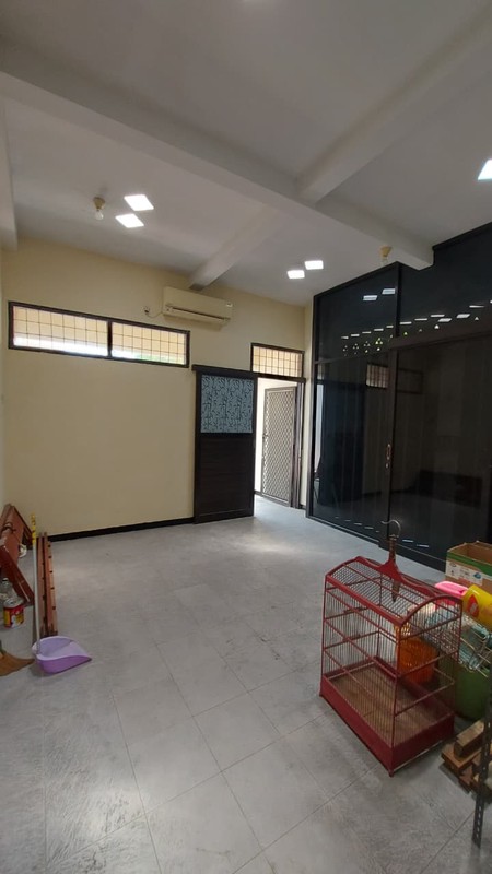 Rumah Sudut + Toko di Rungkut Asri - Cocok Usaha & Hunian!