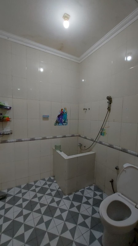 Rungkut Asri - Prestigious Hook Property with Toko Space