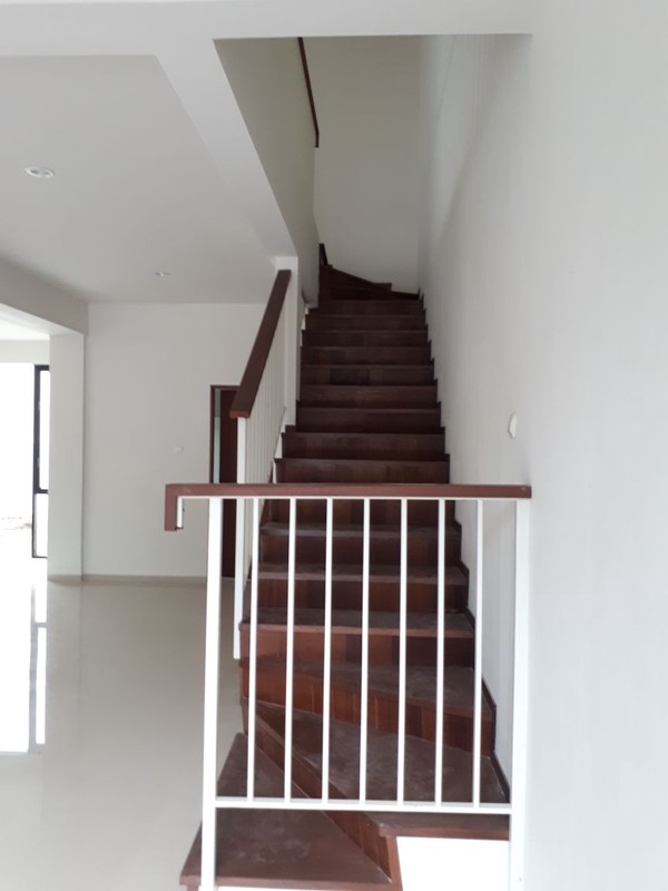 Rumah Mewah di Bintaro Jaya dengan KT 6+1 K 5+1 Sertifikat SHM