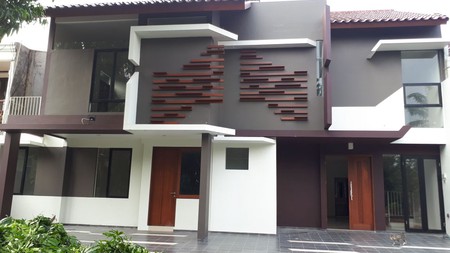 Rumah Mewah di Bintaro Jaya dengan KT 6+1 K 5+1 Sertifikat SHM