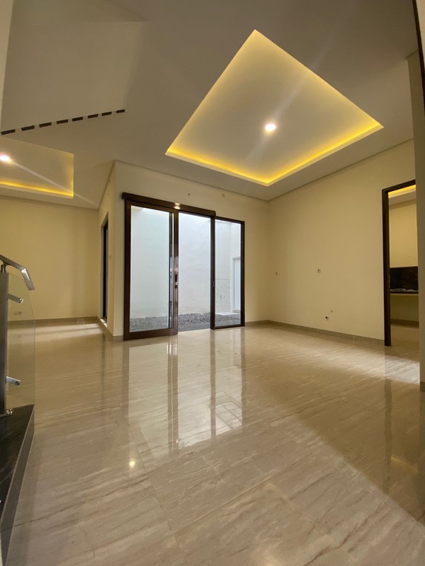 Dijual Rumah Citraland Utama Surabaya Barat - Cluster International Village Modern Minimalis