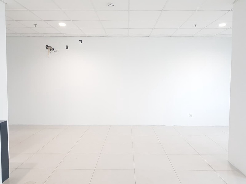Sudah Termasuk IPL Kantor di HQuarters Asia Afrika Bandung