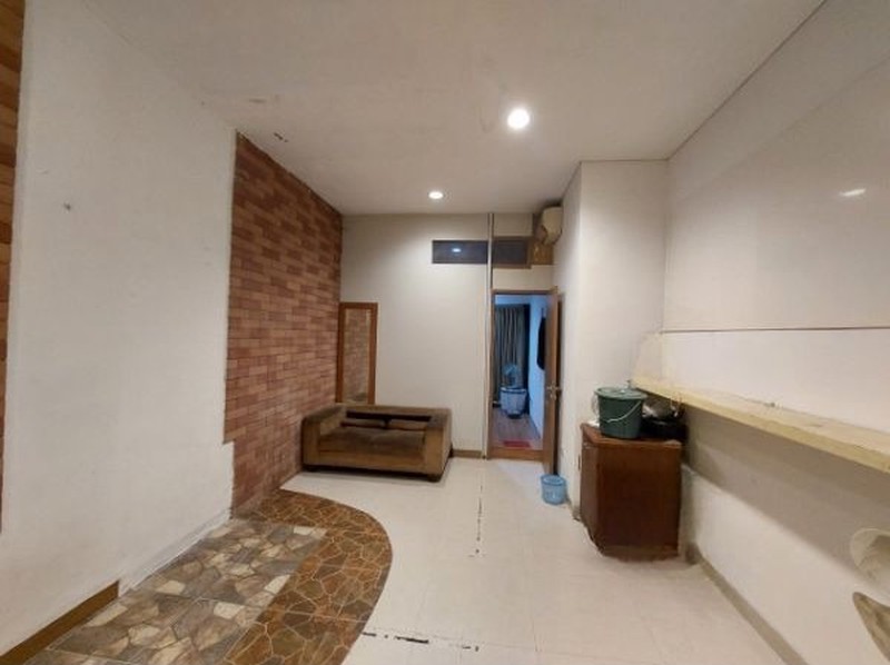Rumah Janur Kuning, Kelapa Gading Luas 6x15m2