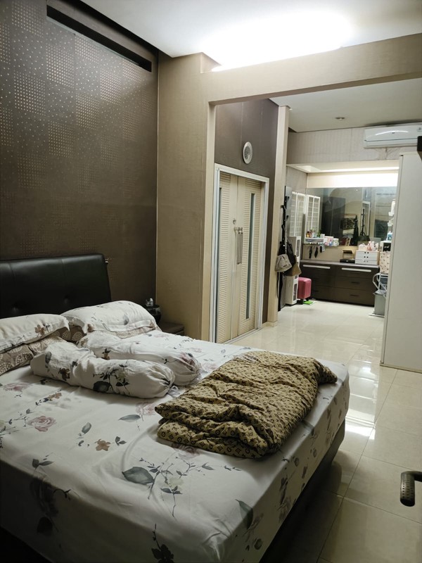 Rumah dalam cluster di Bintaro Jaya Sektor 9.