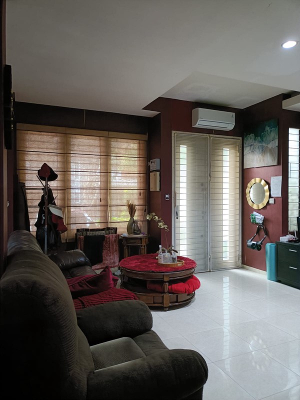 Rumah dalam cluster di Bintaro Jaya Sektor 9.