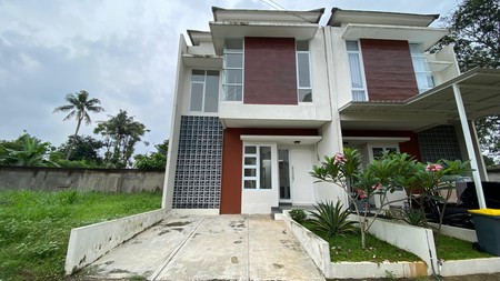 Rumah Brand New Semi Furnished Dalam Komplek Hadap Selatan