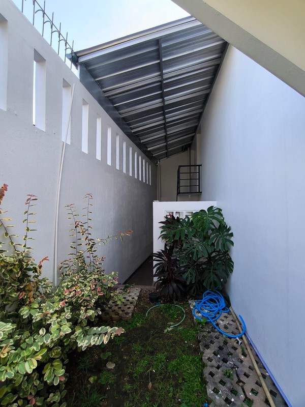 RUMAH DISEWA JALAN BUNGA KAMBOJA CIPETE