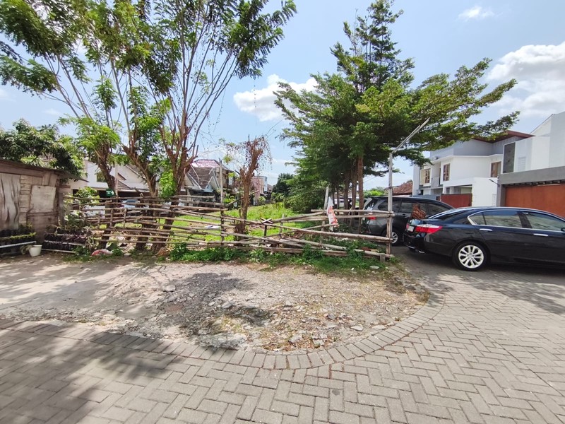 Tanah Luas 1182 Meter Persegi Lokasi Pusat Kota - di Sinduadi Mlati Sleman 