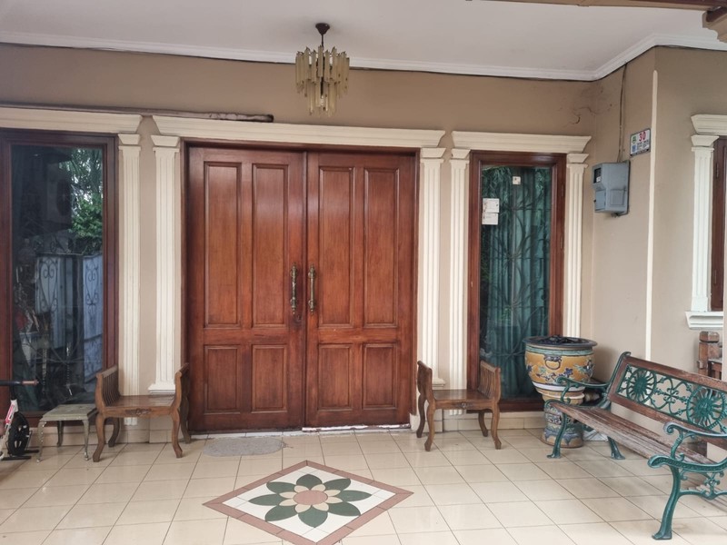 Dijual Rumah Siap Huni di Komplek BPKP Ciputat - sangat dekat MRT Lebak Bulus !