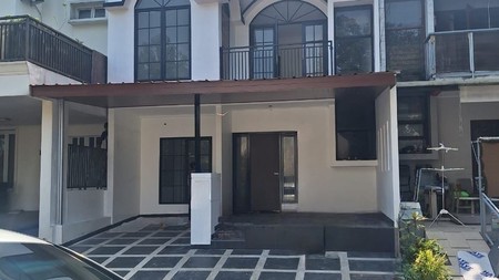 Rumah Emerald Townhouse Di Bintaro