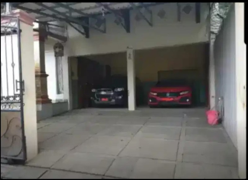 RUMAH LOKASI STRATEGIS DEKAT MALL TRANS STUDIO CIBUBUR