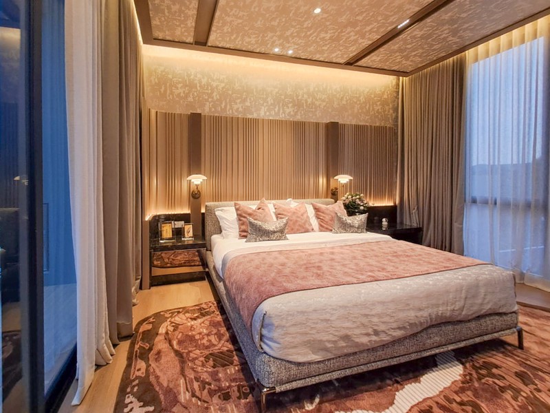 Rumah Mewah Nuansa Villa di Navapark BSD City dengan View Taman Luas