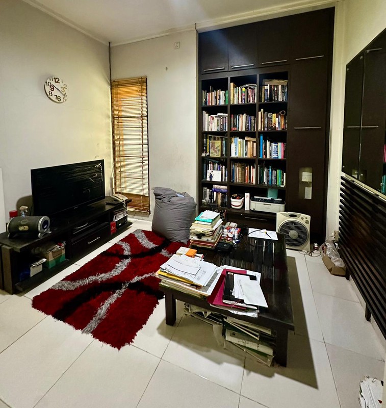 Rumah Bagus dan Terawat di Cluster Emerald, Bintaro Jaya