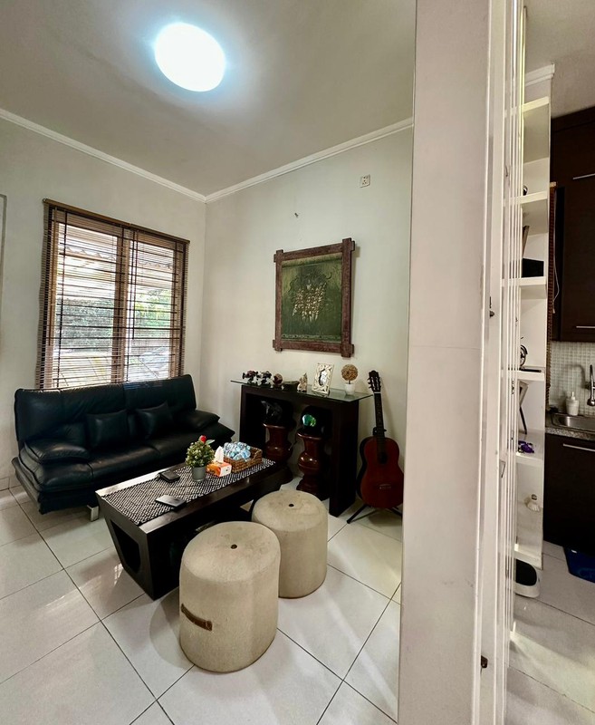 Rumah Bagus dan Terawat di Cluster Emerald, Bintaro Jaya