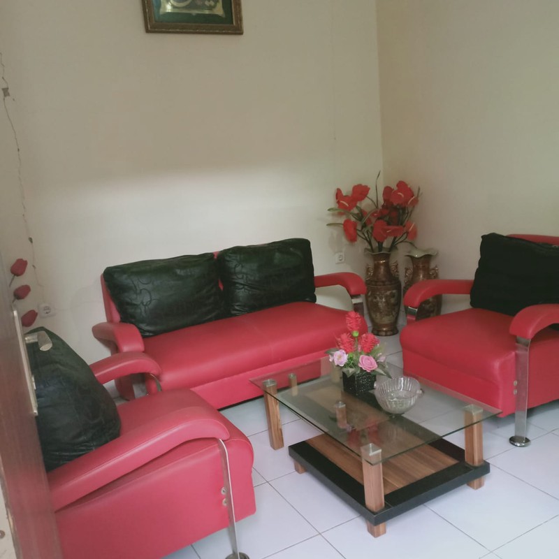 Rumah Minimalis Hadap Timur Akses Strategis Beji Depok