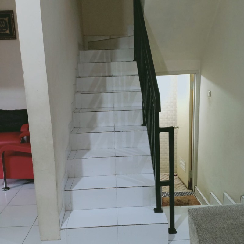 Rumah Minimalis Hadap Timur Akses Strategis Beji Depok