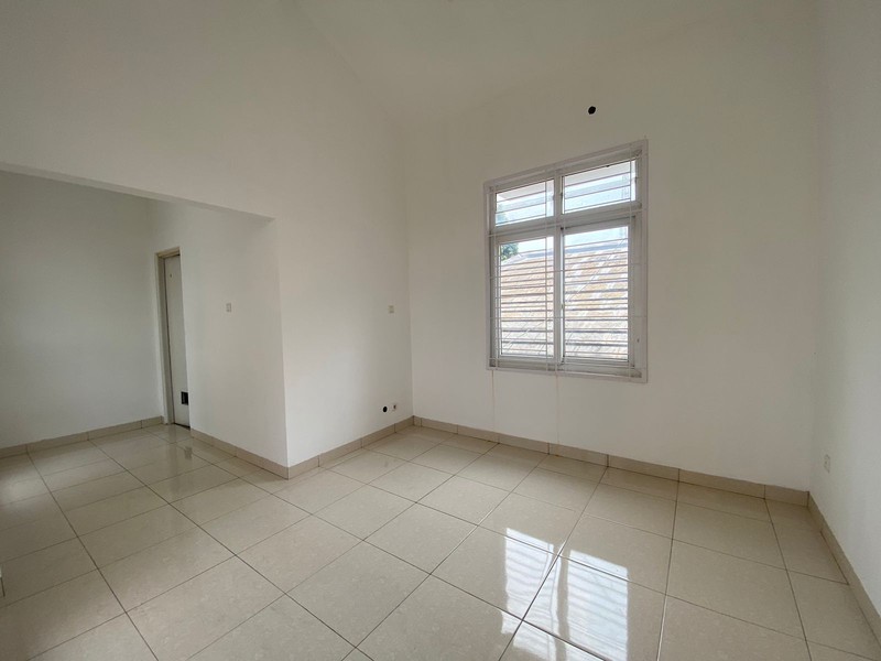 RUMAH CANTIK MINIMALIS DI BOULEVARD CIBUBUR COUNTRY