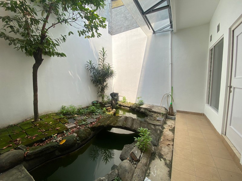 RUMAH CANTIK MINIMALIS DI BOULEVARD CIBUBUR COUNTRY