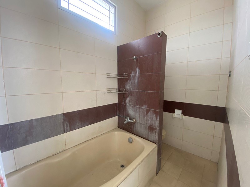 RUMAH CANTIK MINIMALIS DI BOULEVARD CIBUBUR COUNTRY