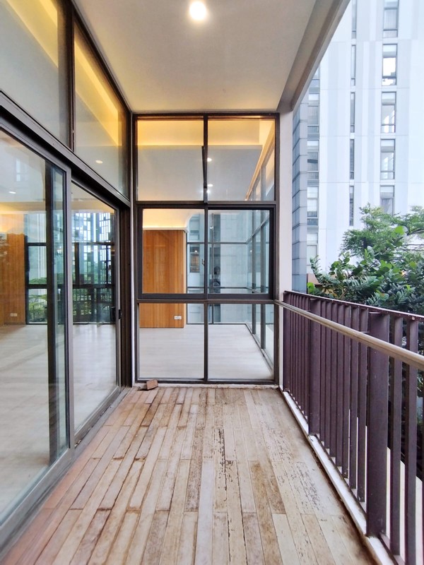 DIJUAL APARTEMEN SENOPATI SUITES KEBAYORAN BARU JAKARTA SELATAN