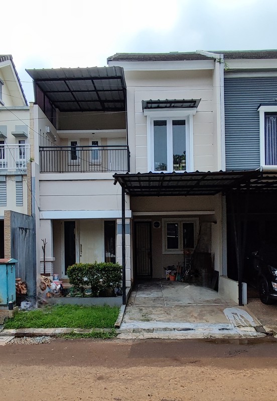 Flash Sale. Rumah bagus Serpong Park Platinum, Serpong