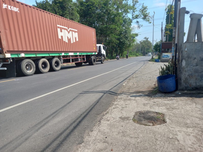 Tanah  Dekat exit toll  ,Kp Cibening,Purwakarta.Jawa Barat