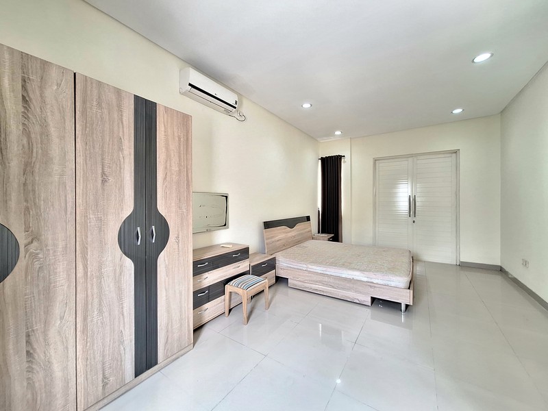 Disewa Rumah Furnished, Residence One Serpong Tangerang Satan, Selangkah ke Binus Internasional School, Rapih, Siap Huni