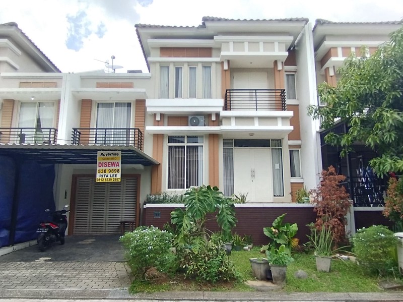 Disewa Rumah Furnished, Residence One Serpong Tangerang Satan, Selangkah ke Binus Internasional School, Rapih, Siap Huni