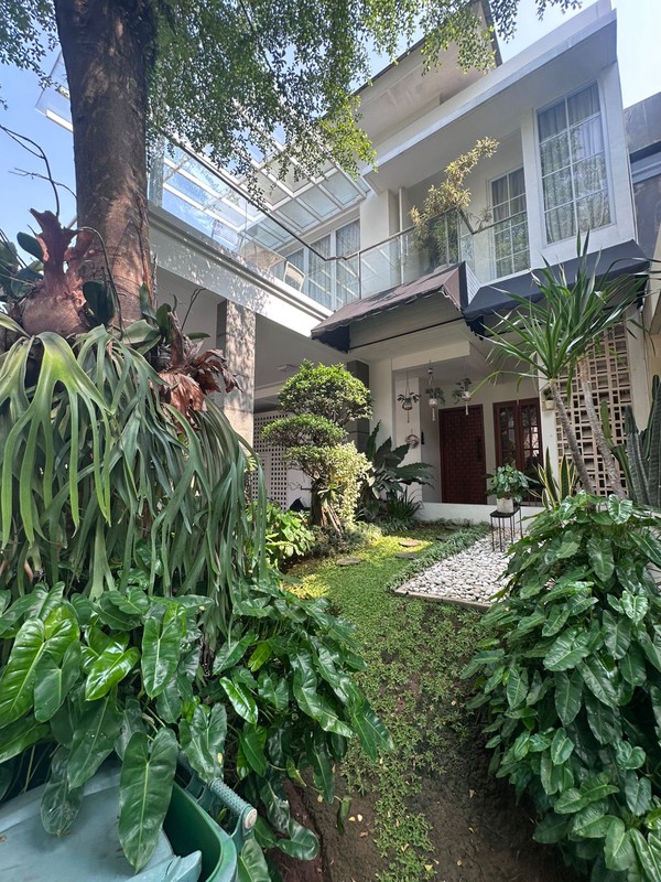 Rumah Cantik, Bagus, dan Apik, dalam Cluster kemanan 24 Jam