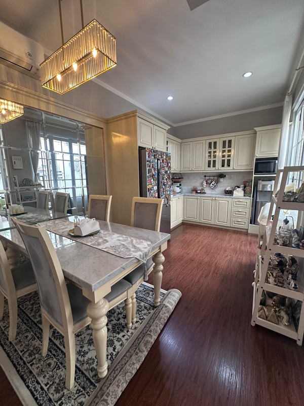 Rumah Cantik, Bagus, dan Apik, dalam Cluster kemanan 24 Jam