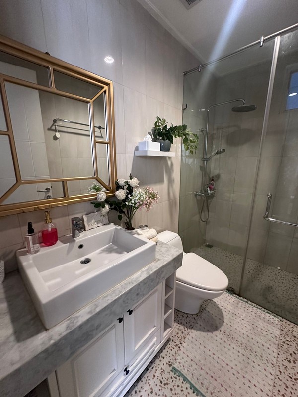 Rumah Cantik, Bagus, dan Apik, dalam Cluster kemanan 24 Jam