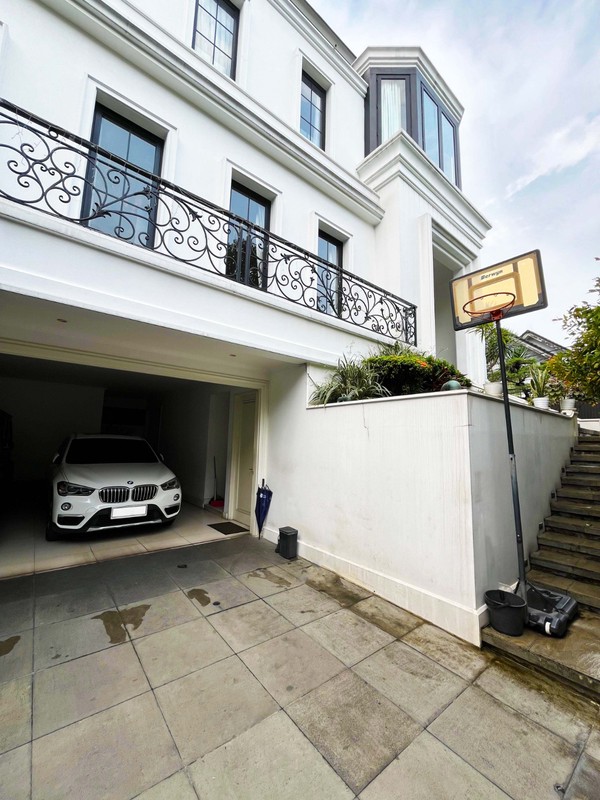 Dijual rumah bagus siap huni dekat Gunawarman dan Senopati