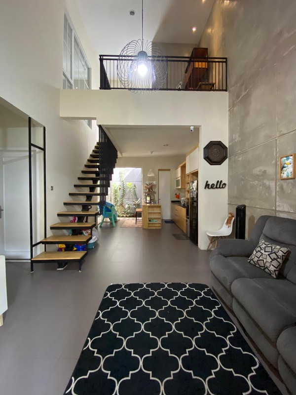 Rumah siap huni, rapih, bagus dalam Cluster di Ciater bebas banjir