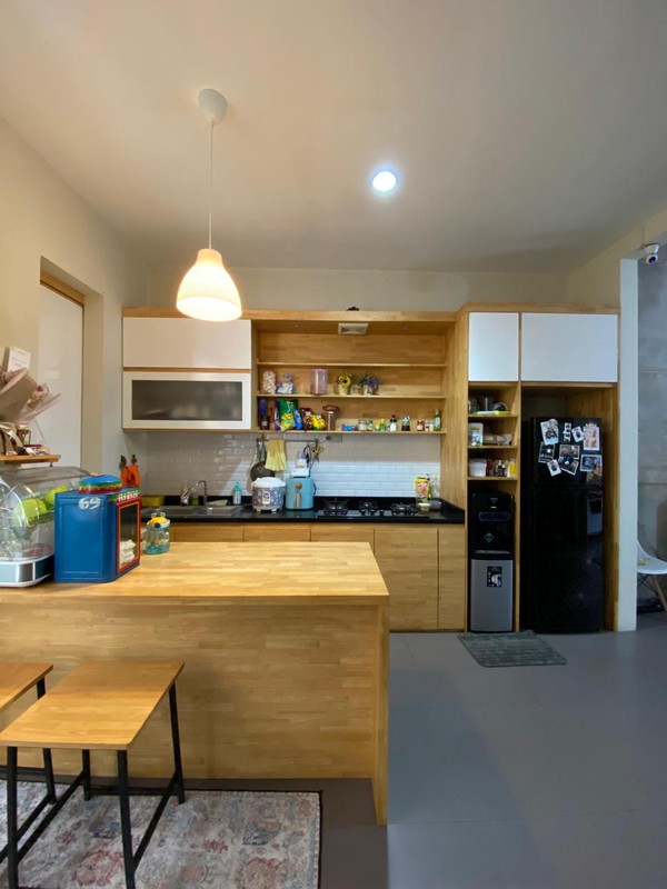 Rumah siap huni, rapih, bagus dalam Cluster di Ciater bebas banjir