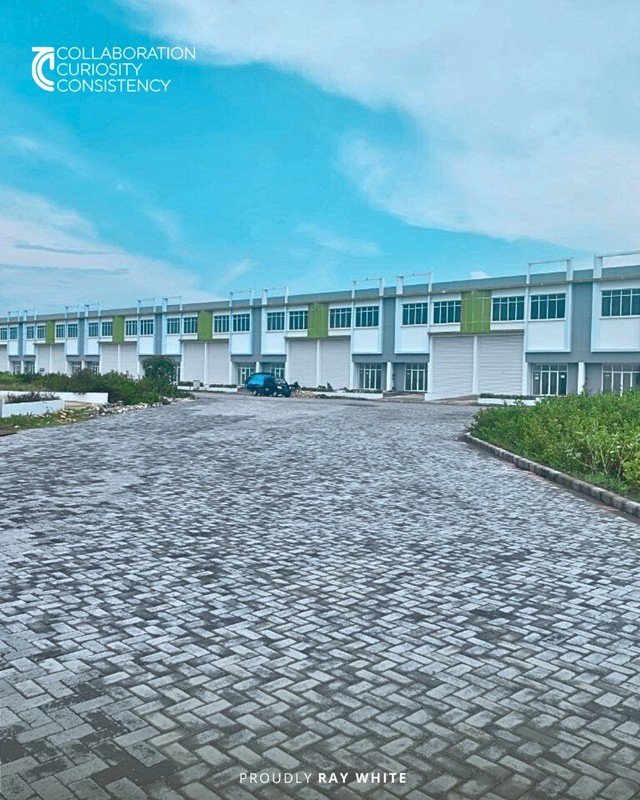 Sewa dan Jual Gudang Strategis di ELP JIIPE Gresik - Cocok untuk Logistik & Ekspedisi, Dekat Pelabuhan & Tol