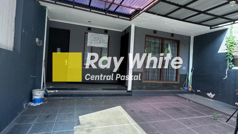 Rumah di Kawasan Elite Setraduta Bandung