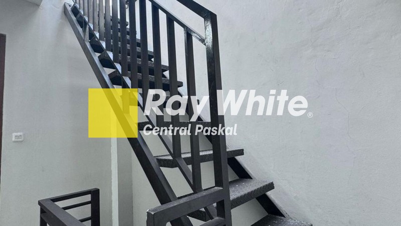 Rumah di Kawasan Elite Setraduta Bandung